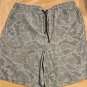 Boys XL Southern Marsh lined shorts